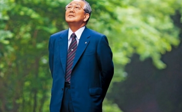 Inamori Kazuo, nhà kinh doanh tài ba hàng đầu Nhật Bản quyết định xuất gia